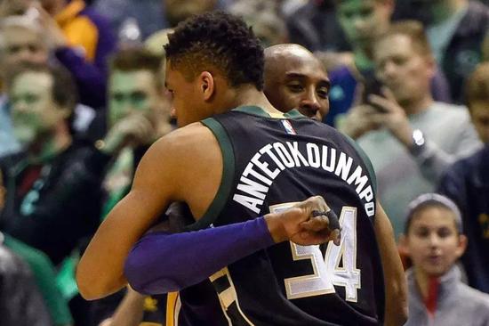 凯尔特人vs猛龙伤病：巴雷特继续缺席，奎克利出战成疑（凯尔特人vs猛龙伤情更新：巴雷特仍缺阵，奎克利出战存疑）