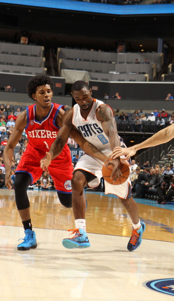 2025中国公路自行车职业联赛暨“环云南”公路自行车赛（楚雄站）燃情启程（2025中国公路自行车职业联赛暨“环云南”公路自行车赛楚雄站激情开赛）